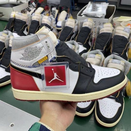 ππΊ πΊπ² π¨π§ π’π΄γππΌπ½π€π’ππ€π¬πππγ Jordan 1 union