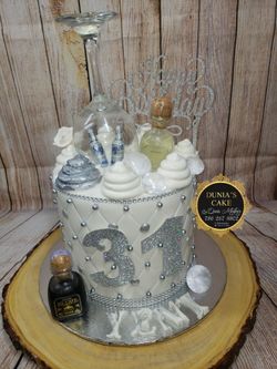 Women cake