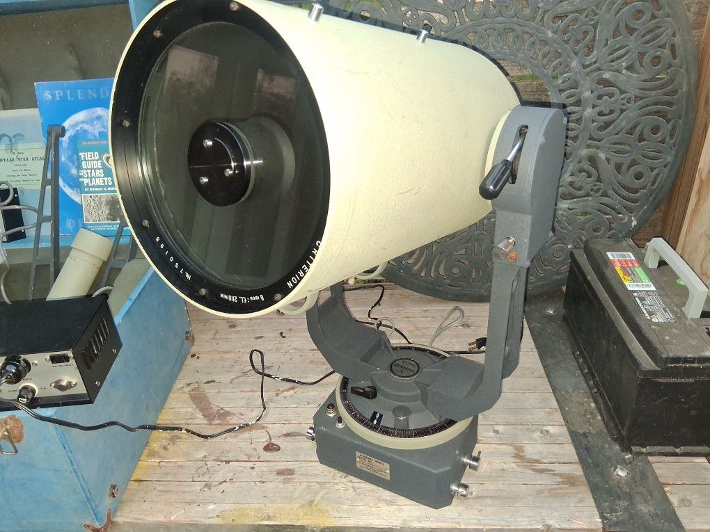 Criterion Dynamax 8 Space Telescope 