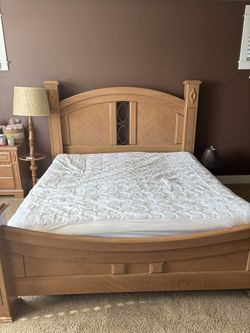 King Size Tempur-Pedic Bed