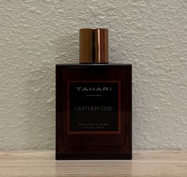 Tahari Leather Oud
