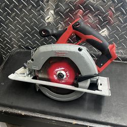 Milwaukee 2630-20 M18 Cordless 6 1/2” Circular Saw