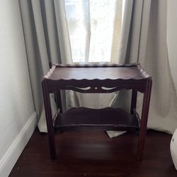 Side table 23h-24w-13-Check my other listings 