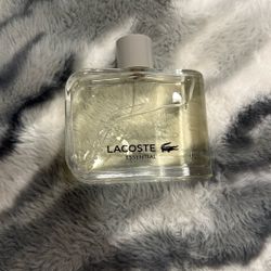 Lacoste Essential 