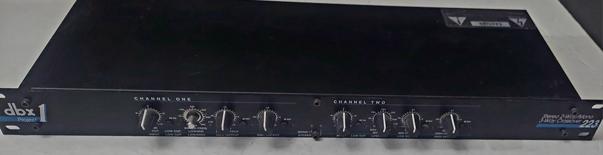 DBX 223 Stereo 2-Way, Mono 3-Way Crossover