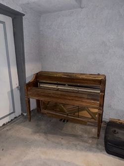 Kohler & Cambell Wooden Piano