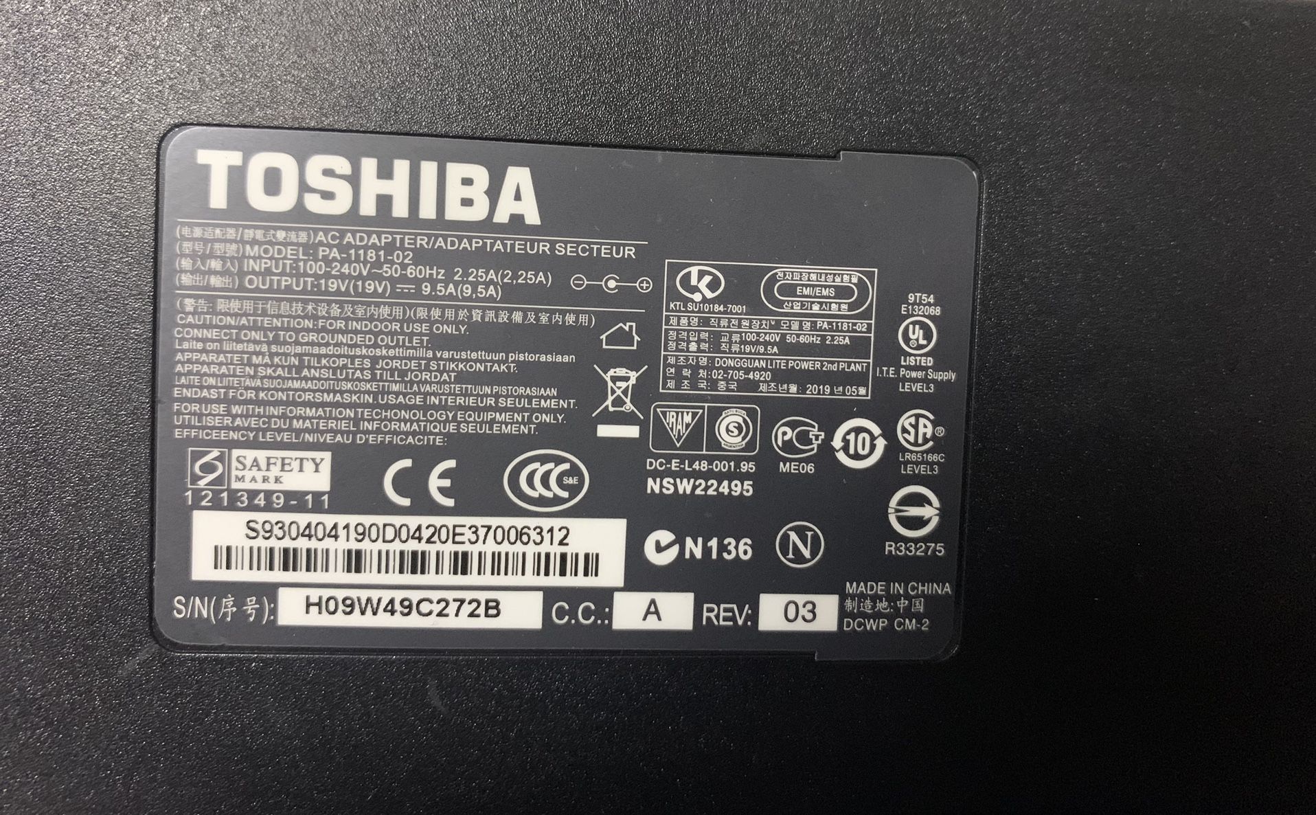 Toshiba Laptop Charger 