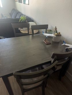 Dining Room Table set