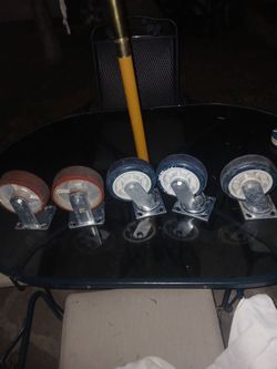 Heavy duty caster wheels