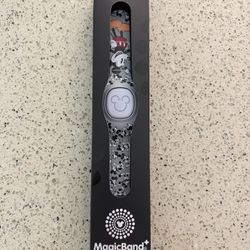 Disney MagicBand - BRAND NEW