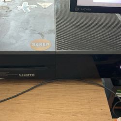 Xbox One With A Controller 