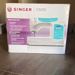 Singer Sewing Machine