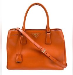Prada Saffiano Lux Leather Galleria Double Zip