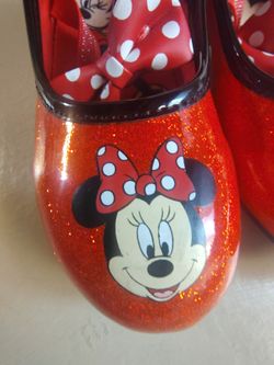 Minnie Mouse Size 11 shoes