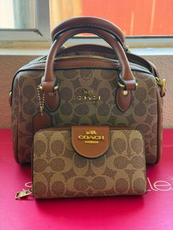 Coach purse set with crossbody strap