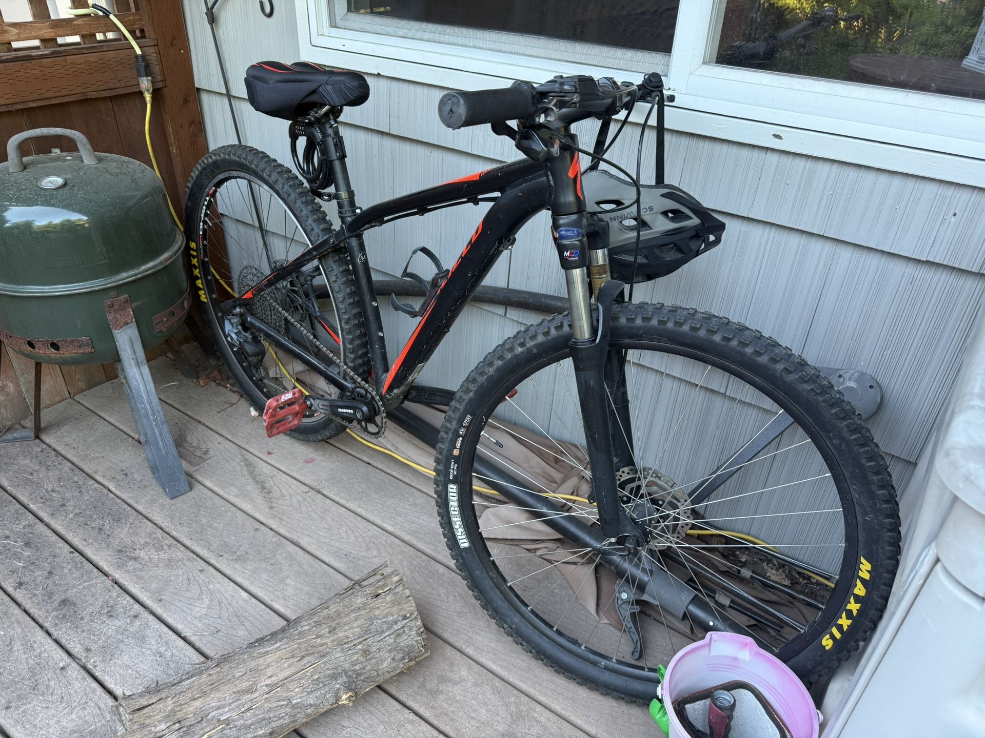 Specialized hardtail Mountain Bike 