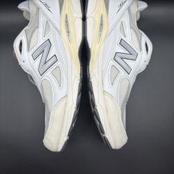 New Balance 990v3 Sea Salt