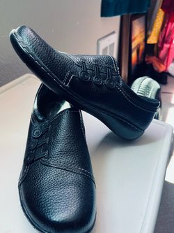 Black Clark New size 9 shoes