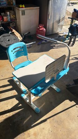 Kids drawing table