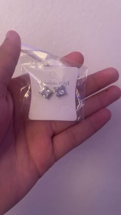 Magnetic earrings