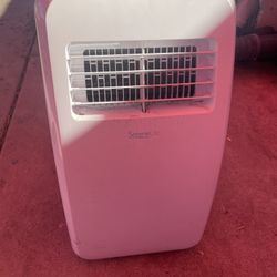 SereneLife 3-in-1 Portable Air Conditioner, 8000 BTU, Dehumidifier, Fan, Remote Control, for 215+ sq. ft.