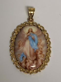 1.5" Gold pendant #17422