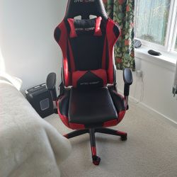 GTRacing Pro Series Gaming Chair - Red/Black - Excellent Condition