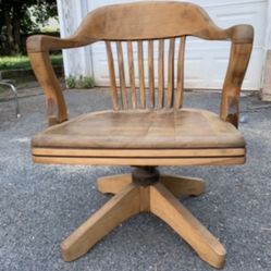 W. H. Gunlocke Chair Co Bankers Desk Chair Antique Vintage Office Swivel Tilting