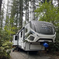 2022 Milestone 5th Wheel