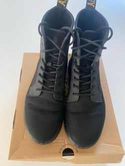 Dr Martens Combs Boots