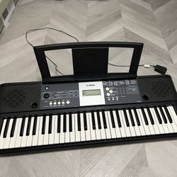 Yamaha keyboard piano