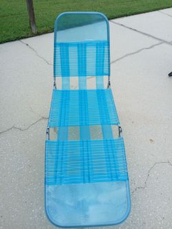 New Blue Folding lounge chair for beach, patio, backyard