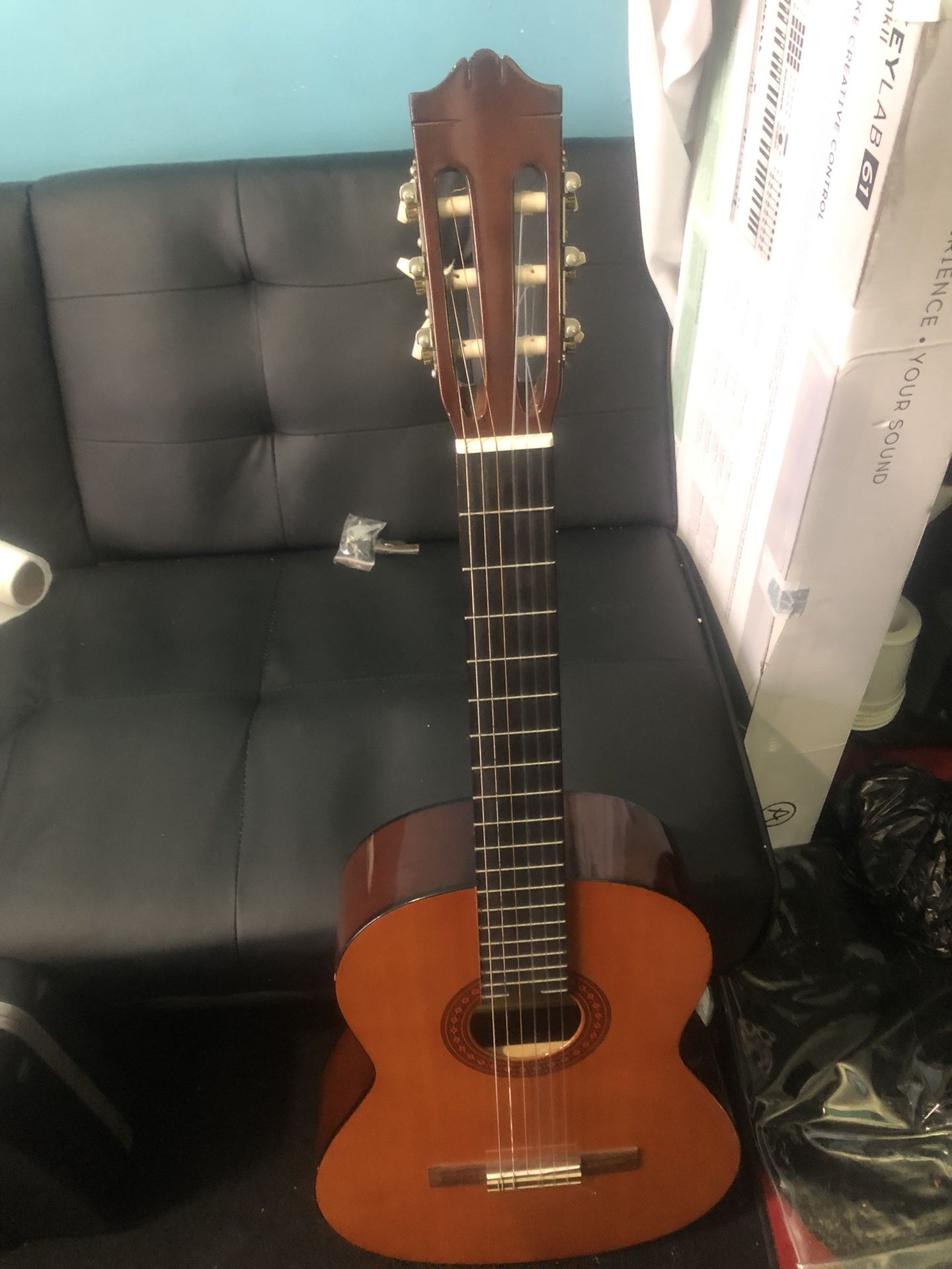 Guitarra Yamaha C-40