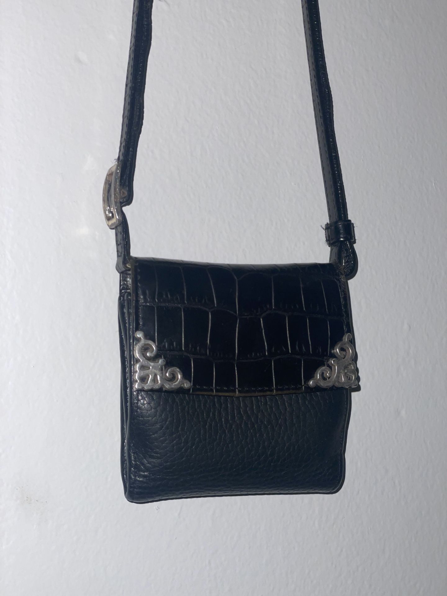 BRIGHTON Black Mini Leather & Pewter Small Wallet Purse on a Crossbody Strap 90s