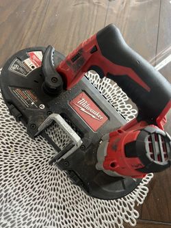 Milwaukee M12 Bandsaw