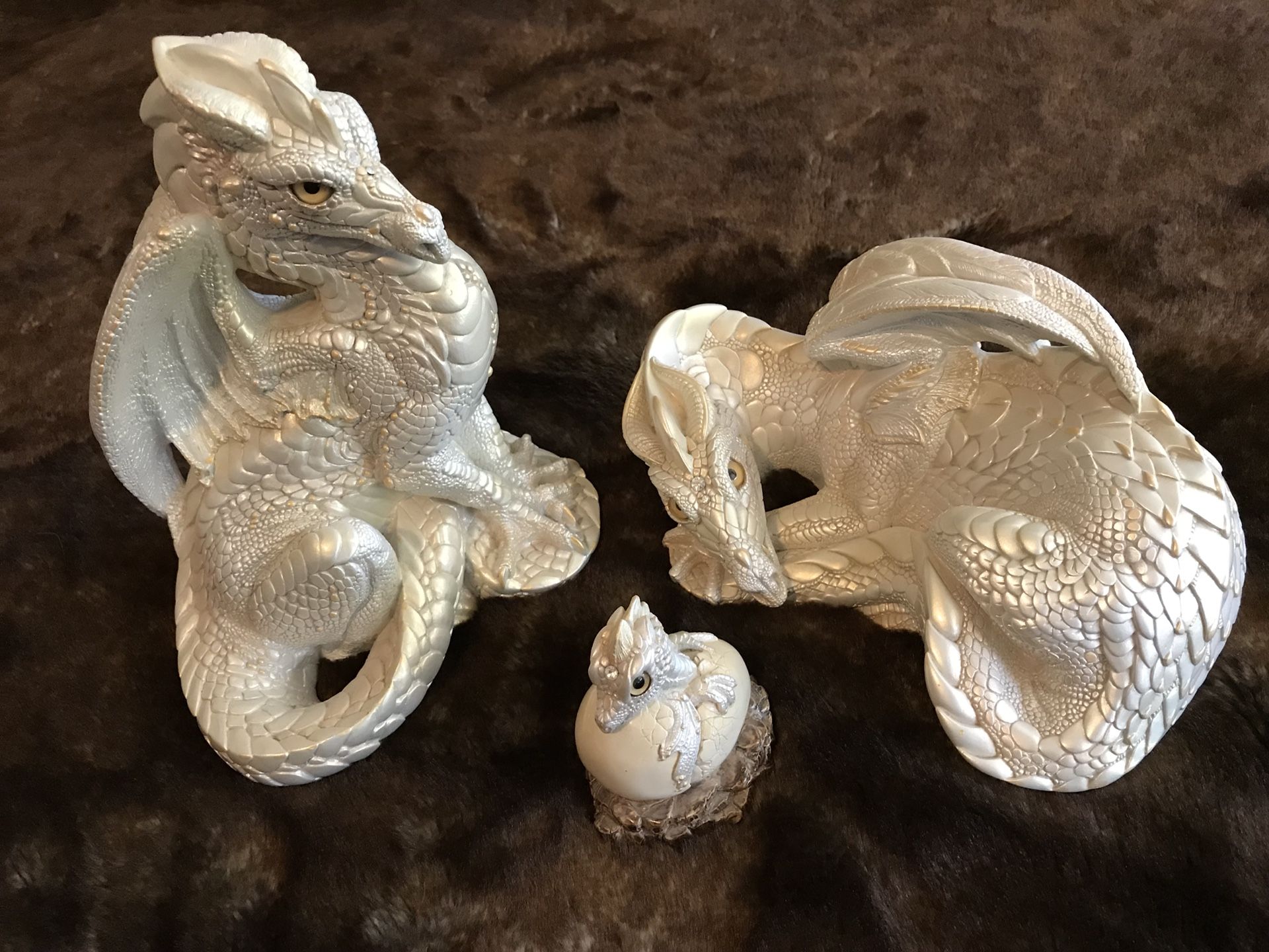 Dragon Set Windstone Editions by Sculptor M. Peña