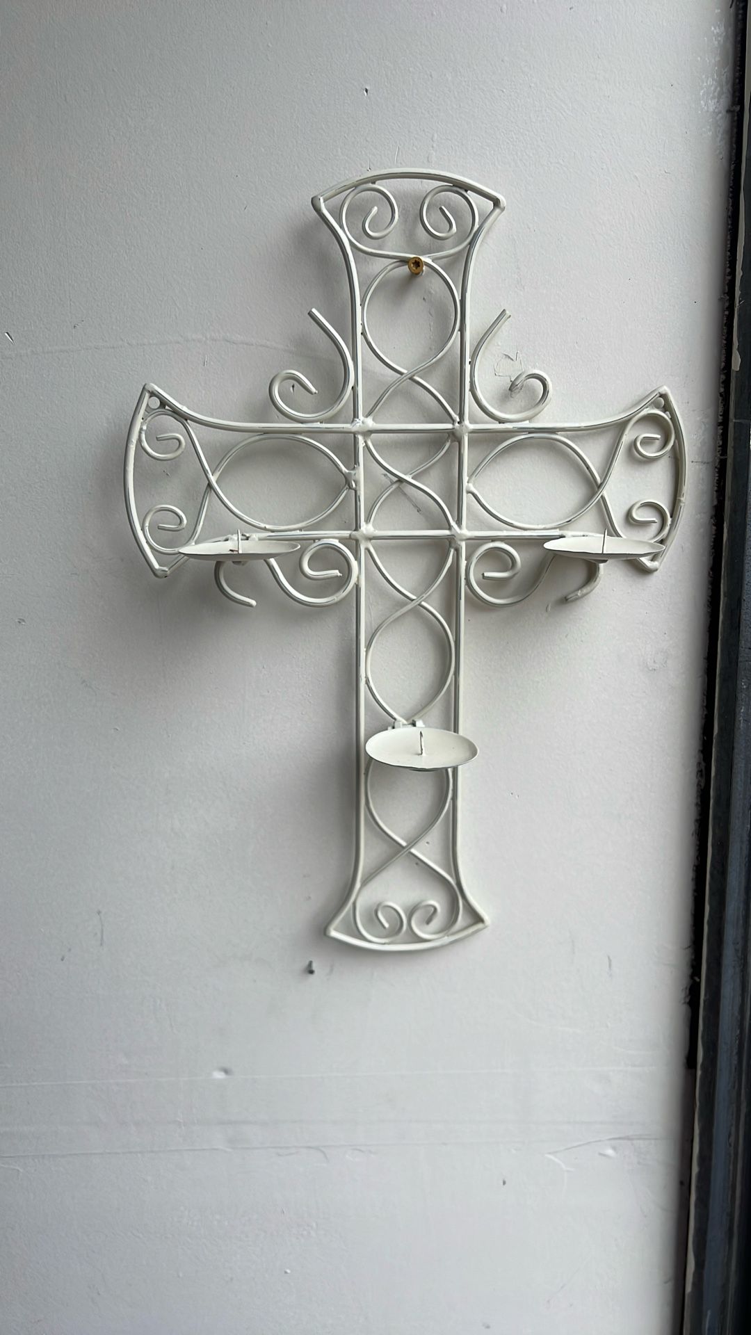 Cross candle holder