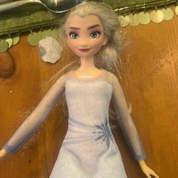 Elsa Barbie