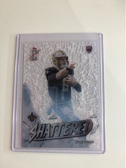 Topps Signature Class Tyler Shough Shattered Card