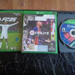 XBOX SERIES X CONTROLLER AND PRE-OWNED FIFA ⚽️ GAMES 🎮 $100 FINAL PRICE 