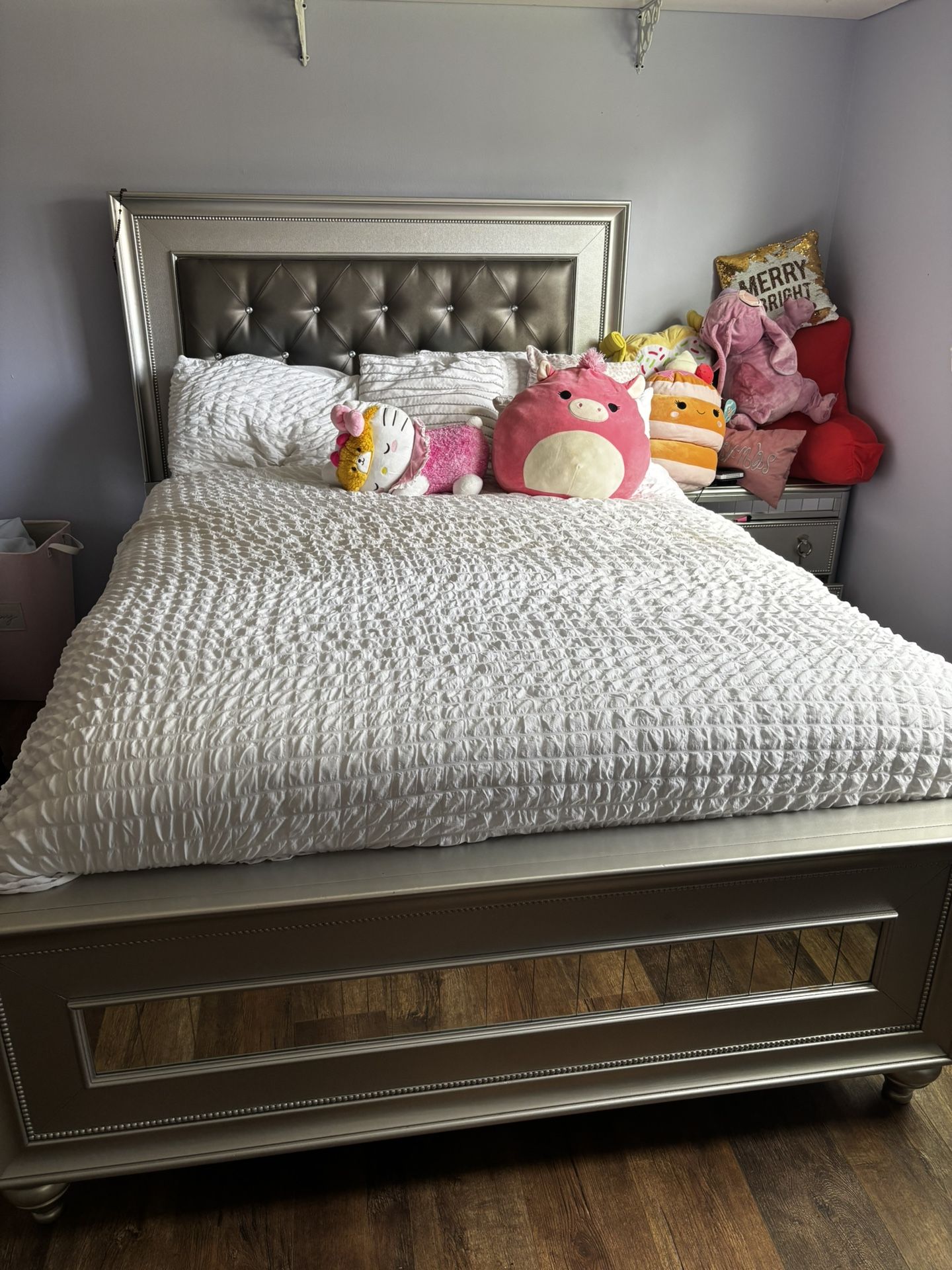 Bedroom Set (queen)