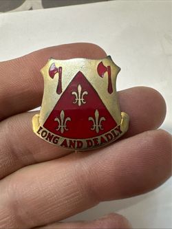 Army crest DI dui cb clutchback 773rd FIELD ARTILLERY BATTALION FA bn Nhm my father inlaw owned this i don’t have too much info sorry.