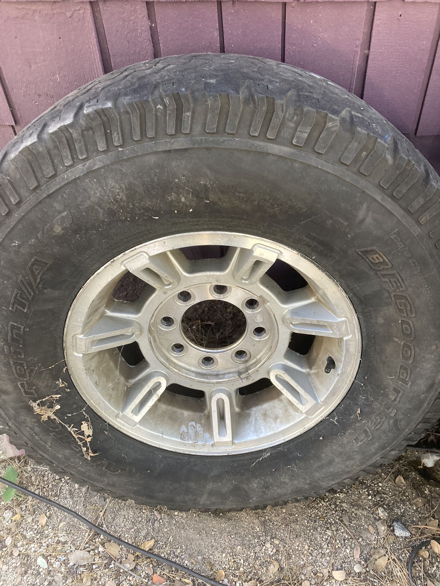 Tire 🛞