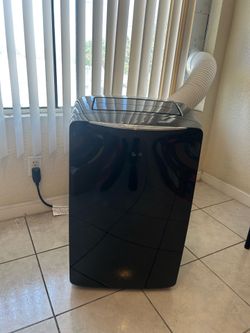 Portable Air Conditioner / Or Best Offer