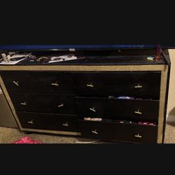 Dresser Set