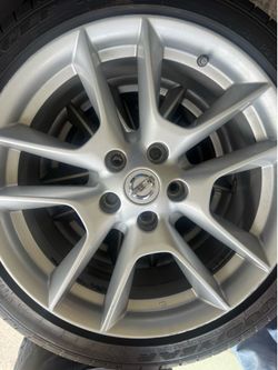Nissan wheels