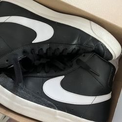 Nike Blazers Size 8