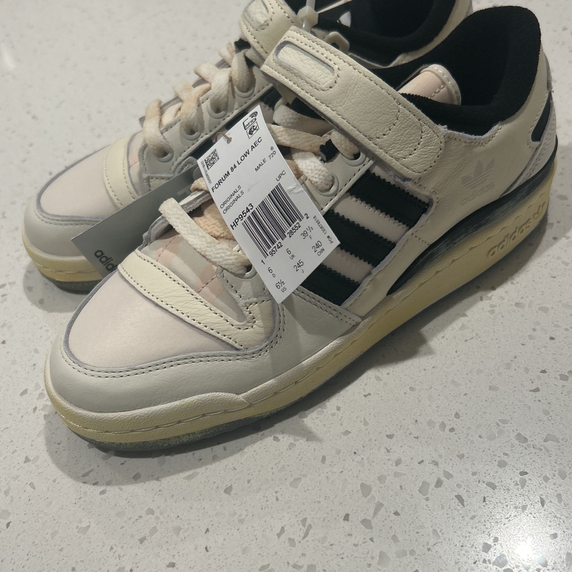 Adidas Forum 84 Low AEC