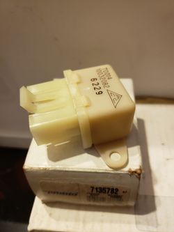 A/C Compressor Relay FOUR Seasons 7135782