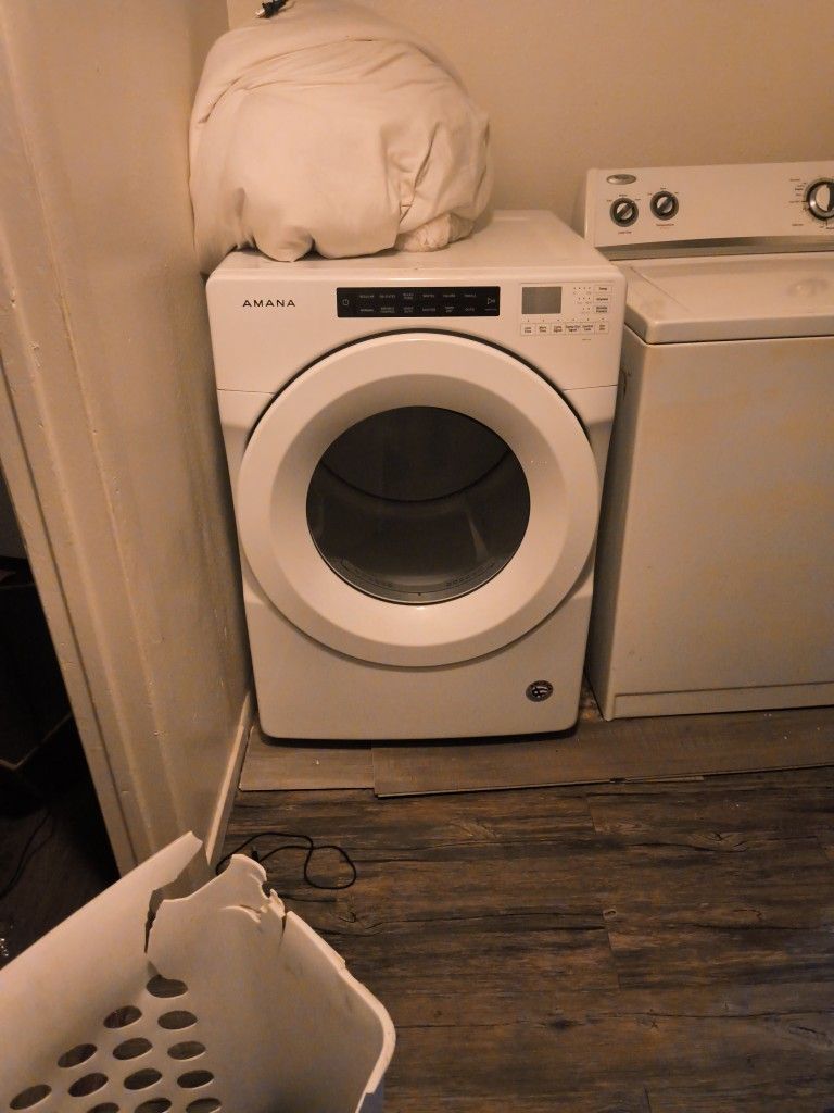Washer And Dryer Both Still In Mint Condition